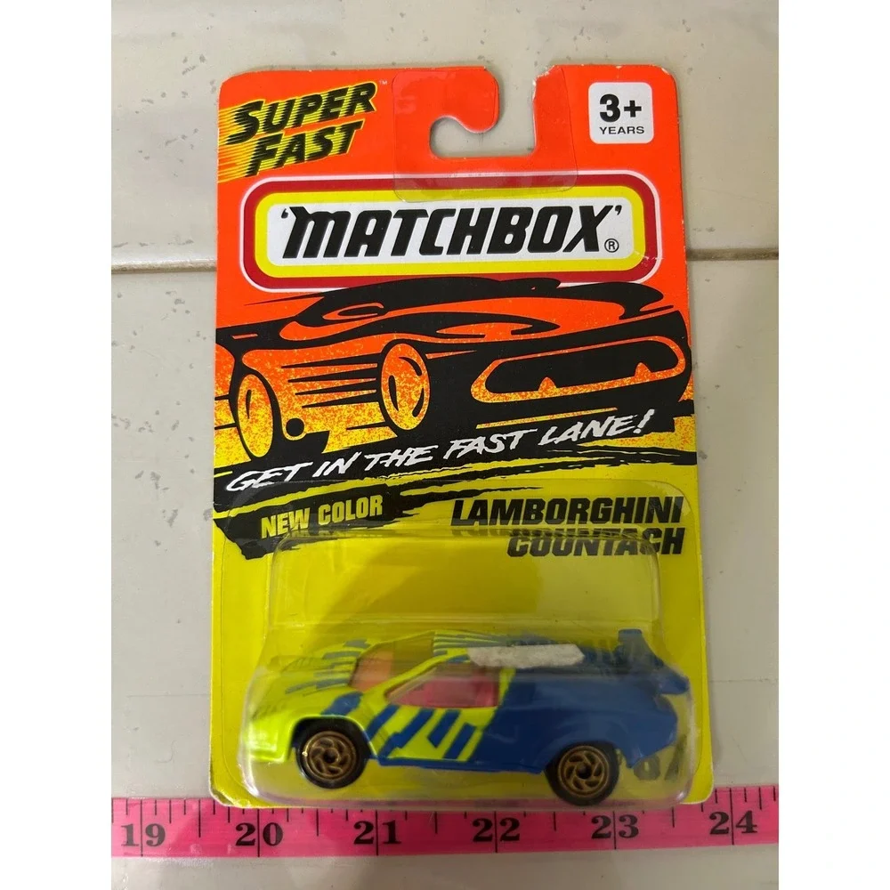 Matchbox Super Fast Lamborghini Countach T-Bird Stock‎ Car New Color